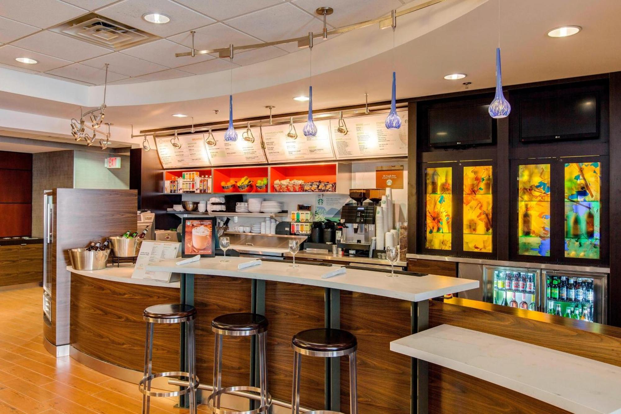 Courtyard By Marriott Chicago Schaumburg/Woodfield Mall Екстериор снимка