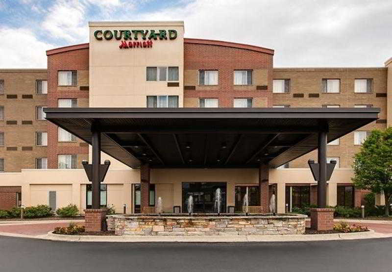 Courtyard By Marriott Chicago Schaumburg/Woodfield Mall Екстериор снимка